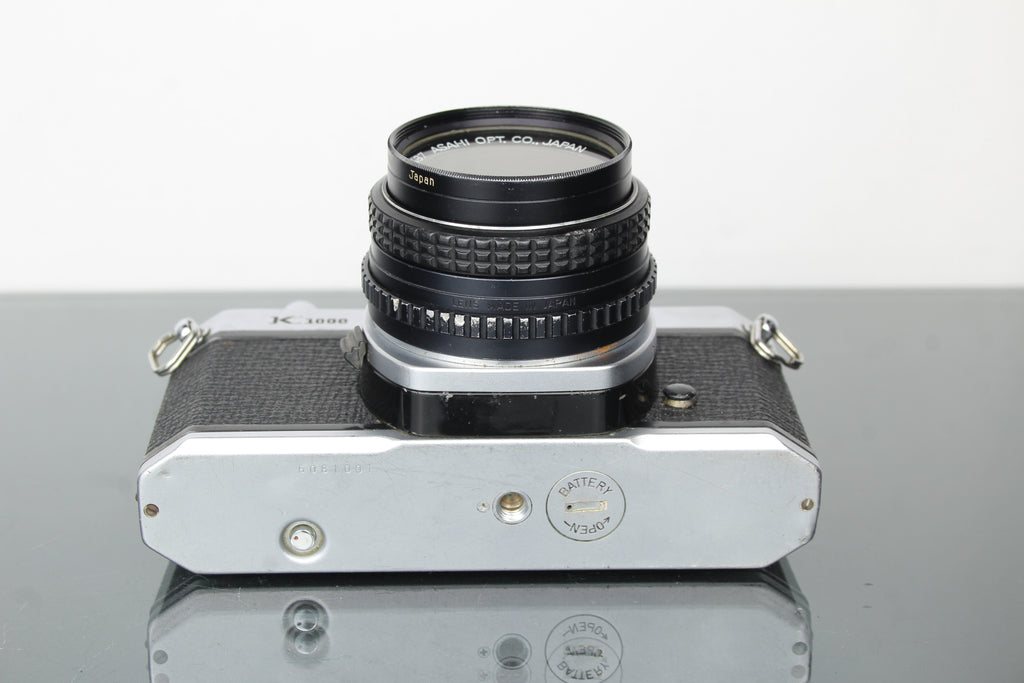 Pentax K1000 + 50mm 1:2 Pentax lens