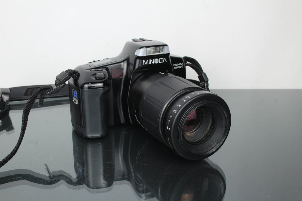 Minolta Dynax 5000i + 80-210mm 1:4.5-5.6 lens