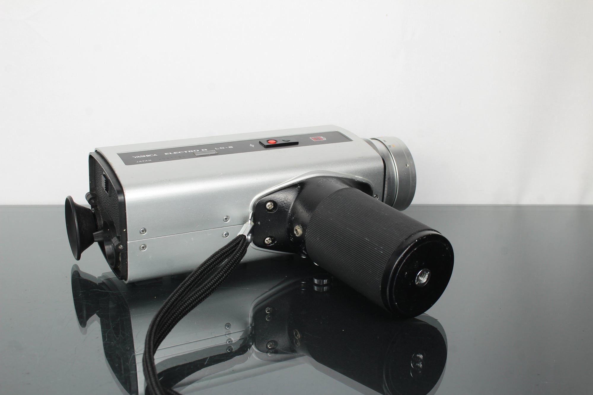 Yashica Electro 8 LD-6