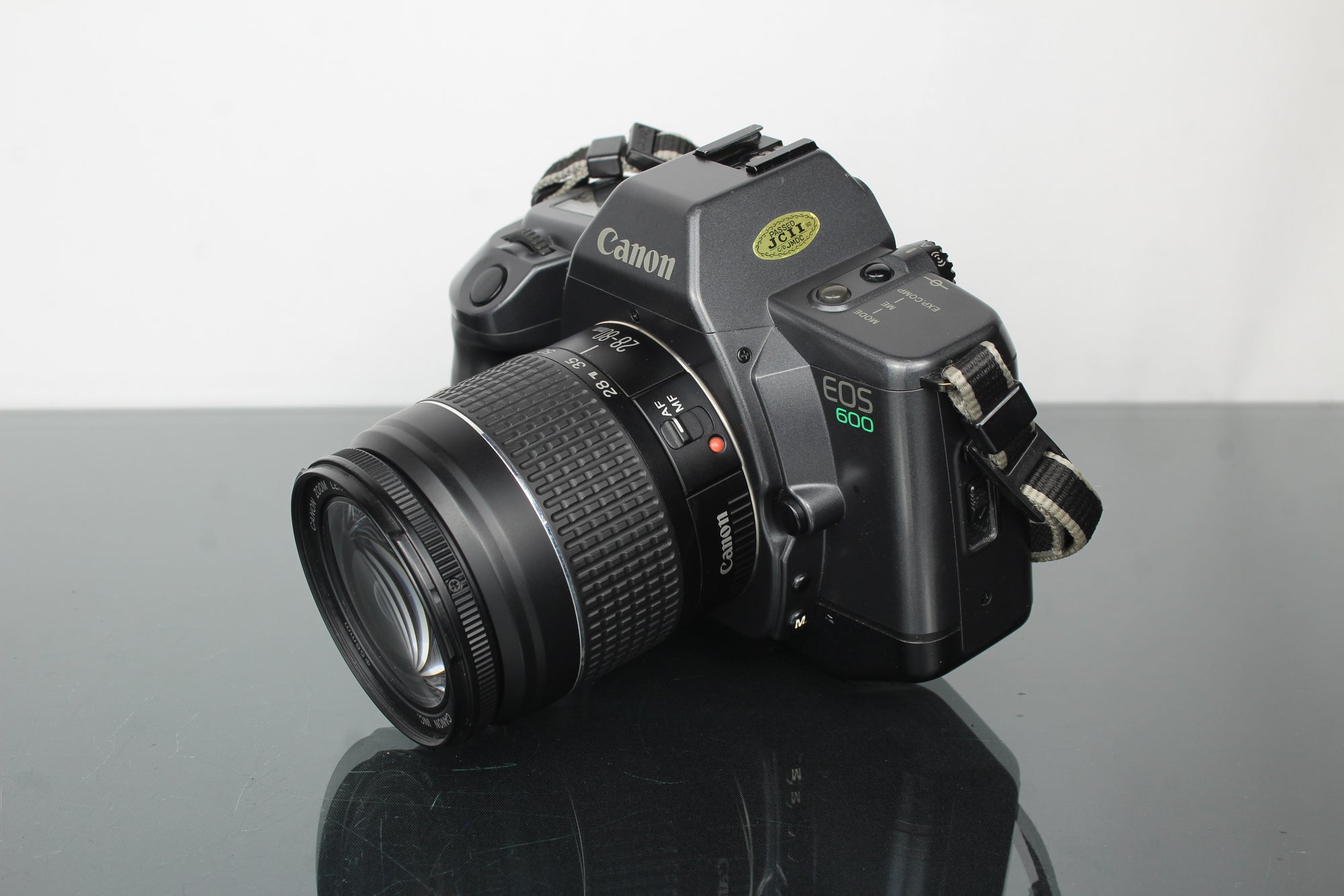 Canon EOS 600 + Canon EF 28-80mm 3.5-5.6 II lens (EF mount)