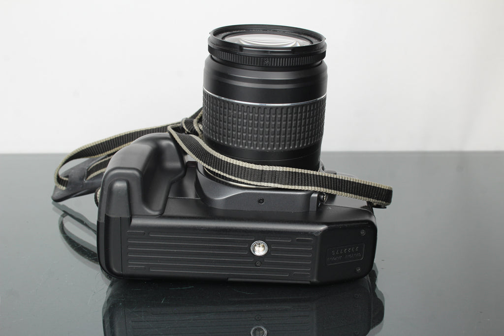 Canon EOS 600 + Canon EF 28-80mm 3.5-5.6 II lens (EF mount)
