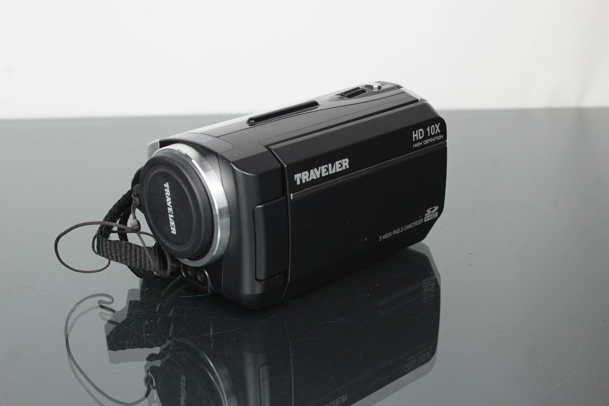 Traveller HD 10X camcorder