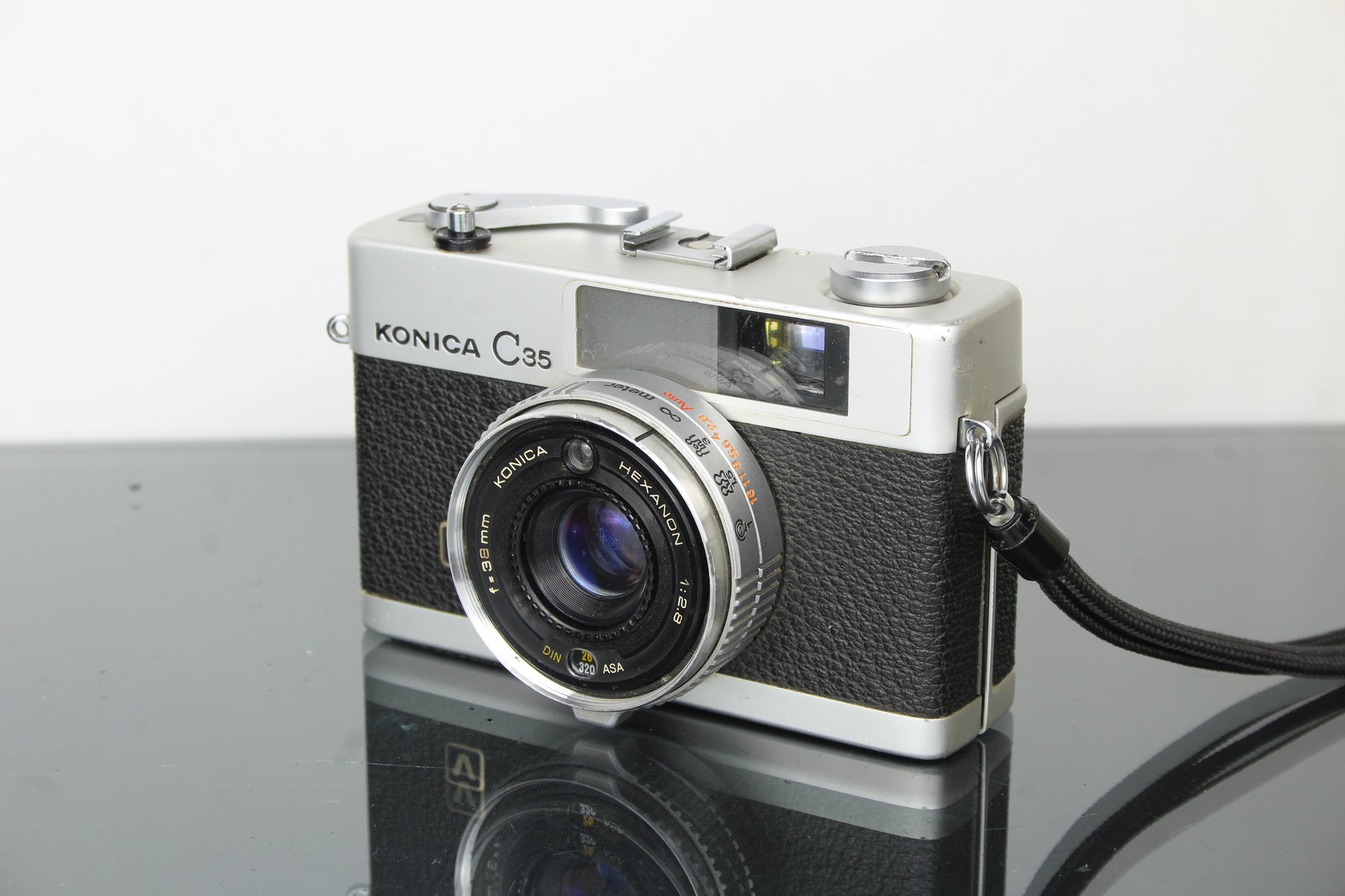Konica C35
