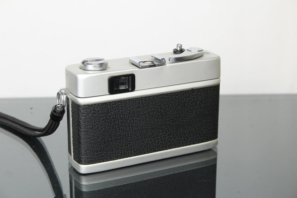 Konica C35
