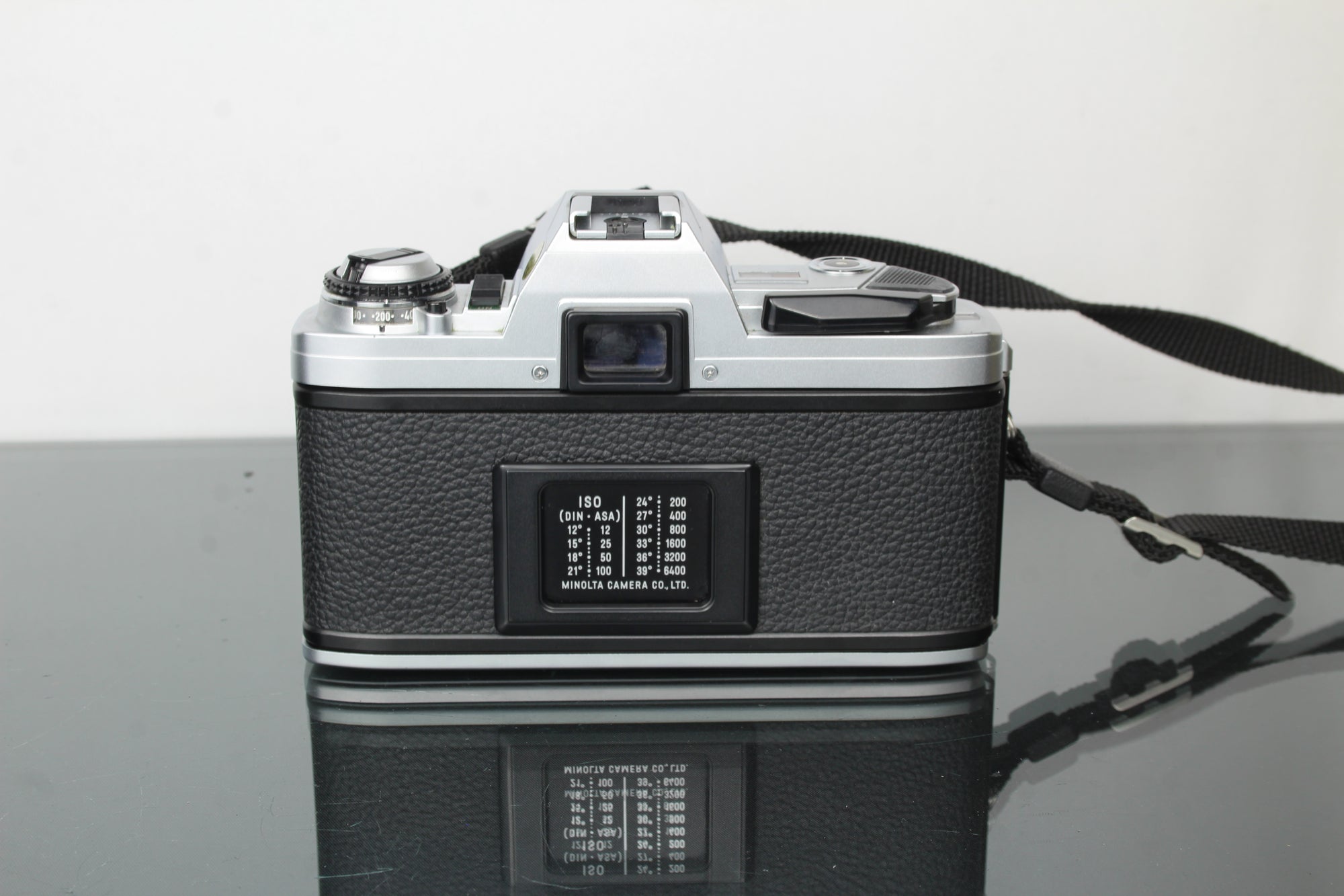 Minolta X-300 + Minolta MD 50mm 1:1.7 lens