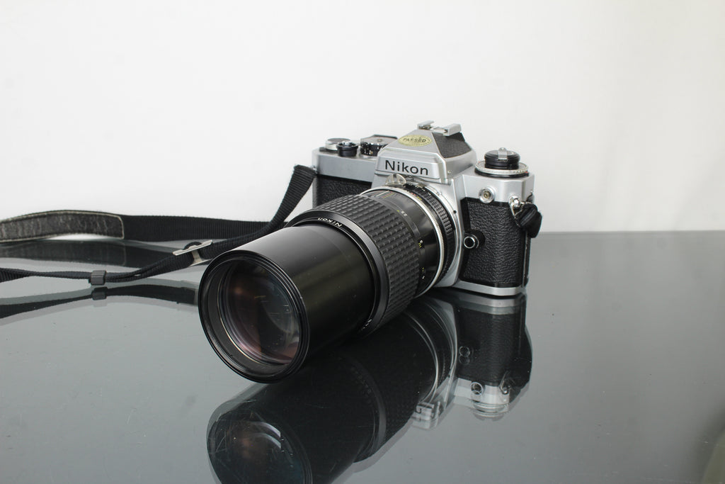 Nikon FE + Nikkor 200mm 1:4 lens