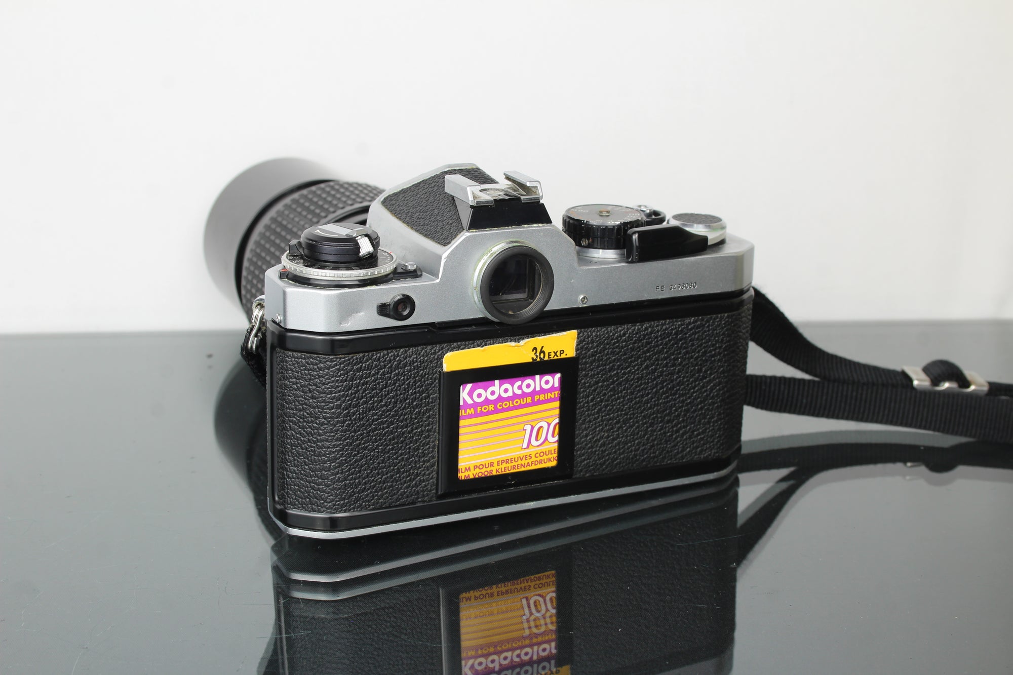 Nikon FE + Nikkor 200mm 1:4 lens