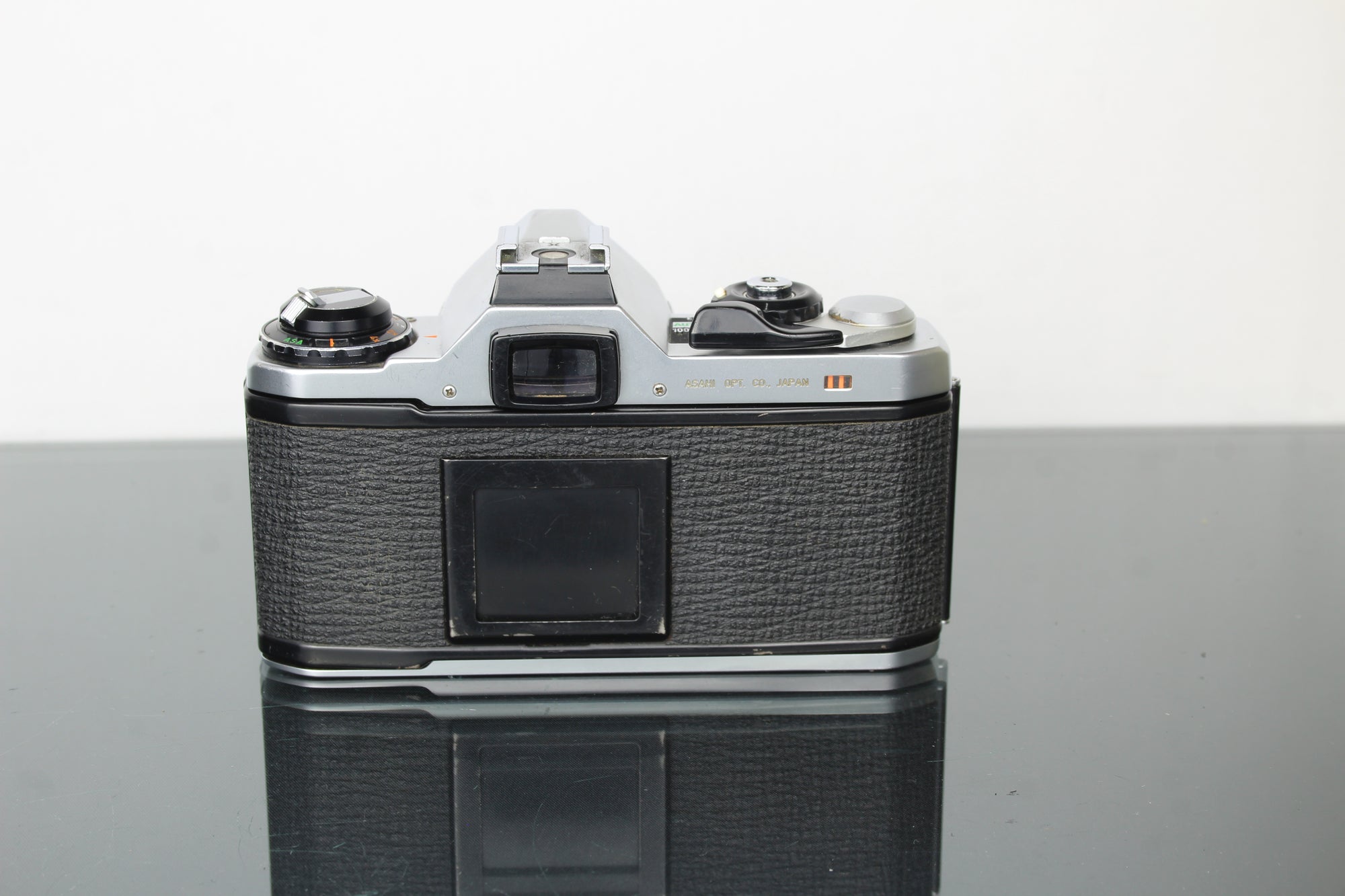 Pentax ME + 50mm 1.7 Pentax-M lens