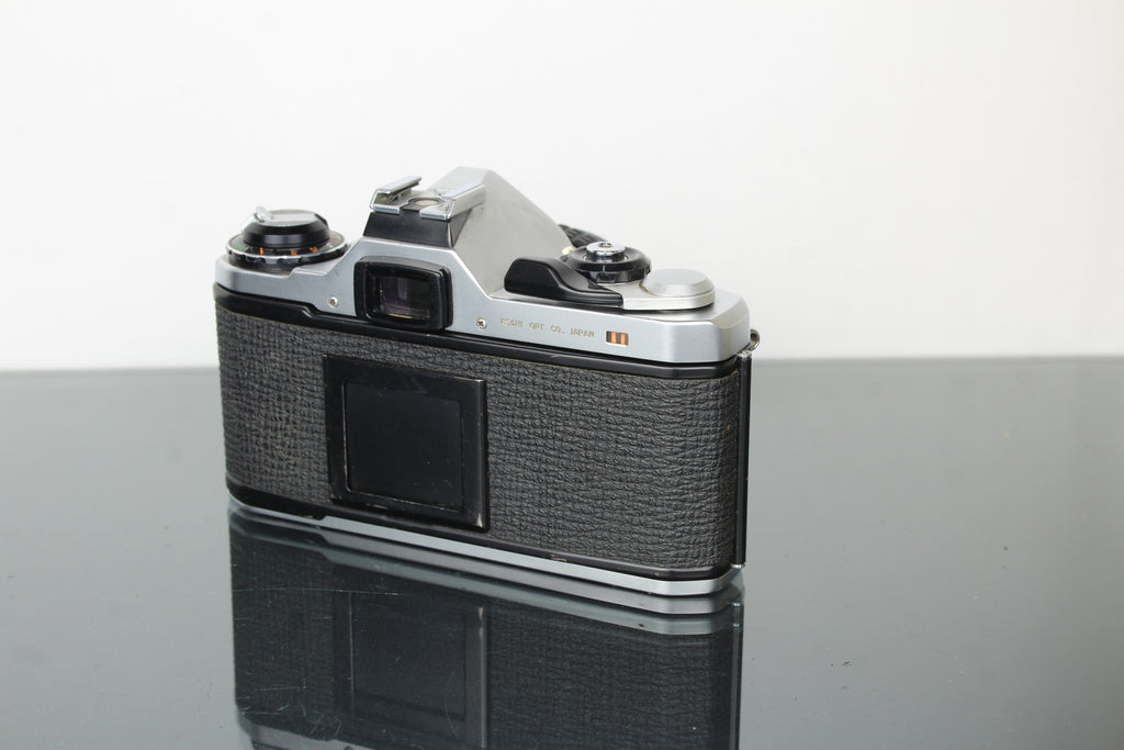 Pentax ME + 50mm 1.7 Pentax-M lens