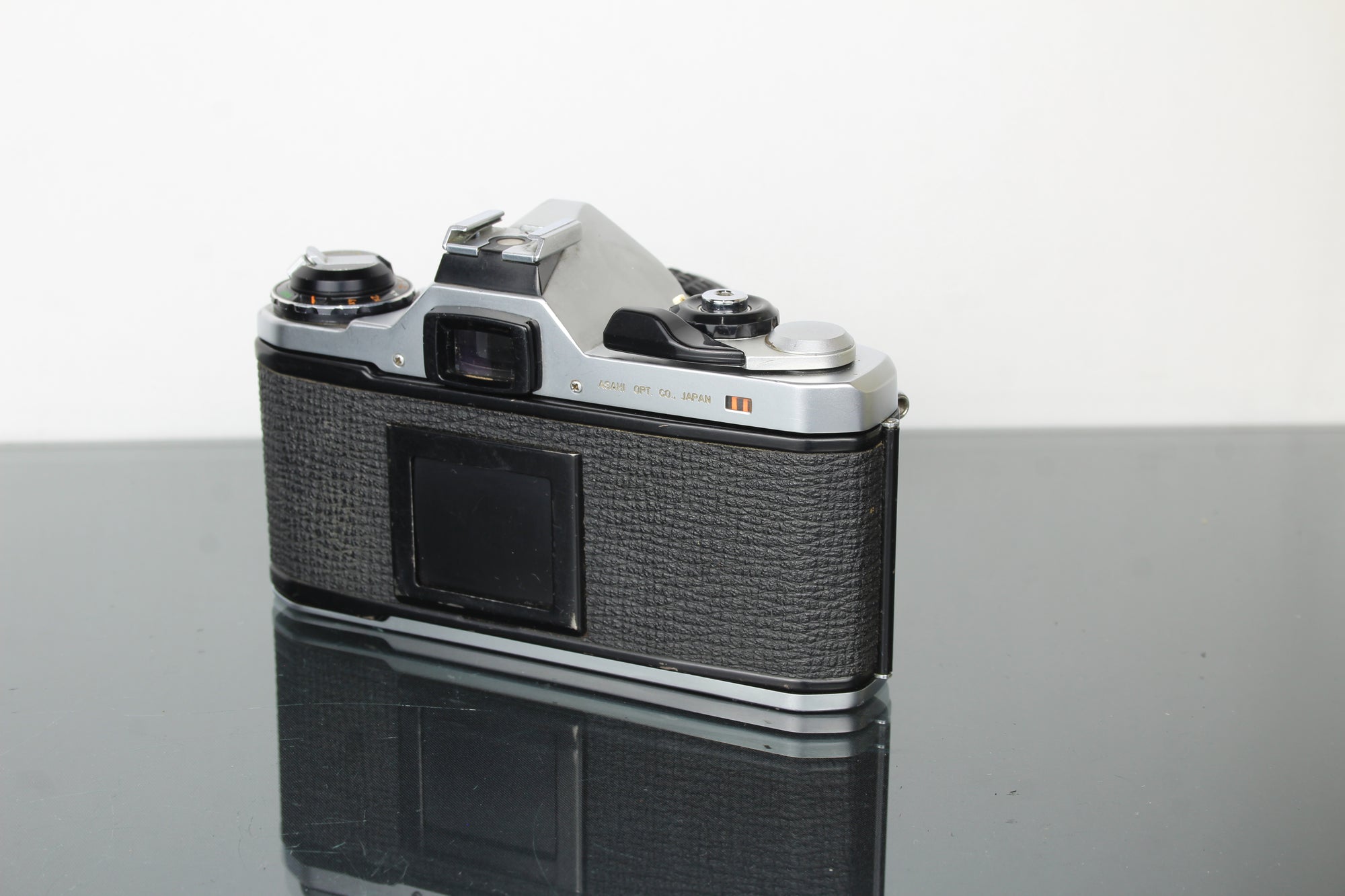 Pentax ME + 50mm 1.7 Pentax-M lens