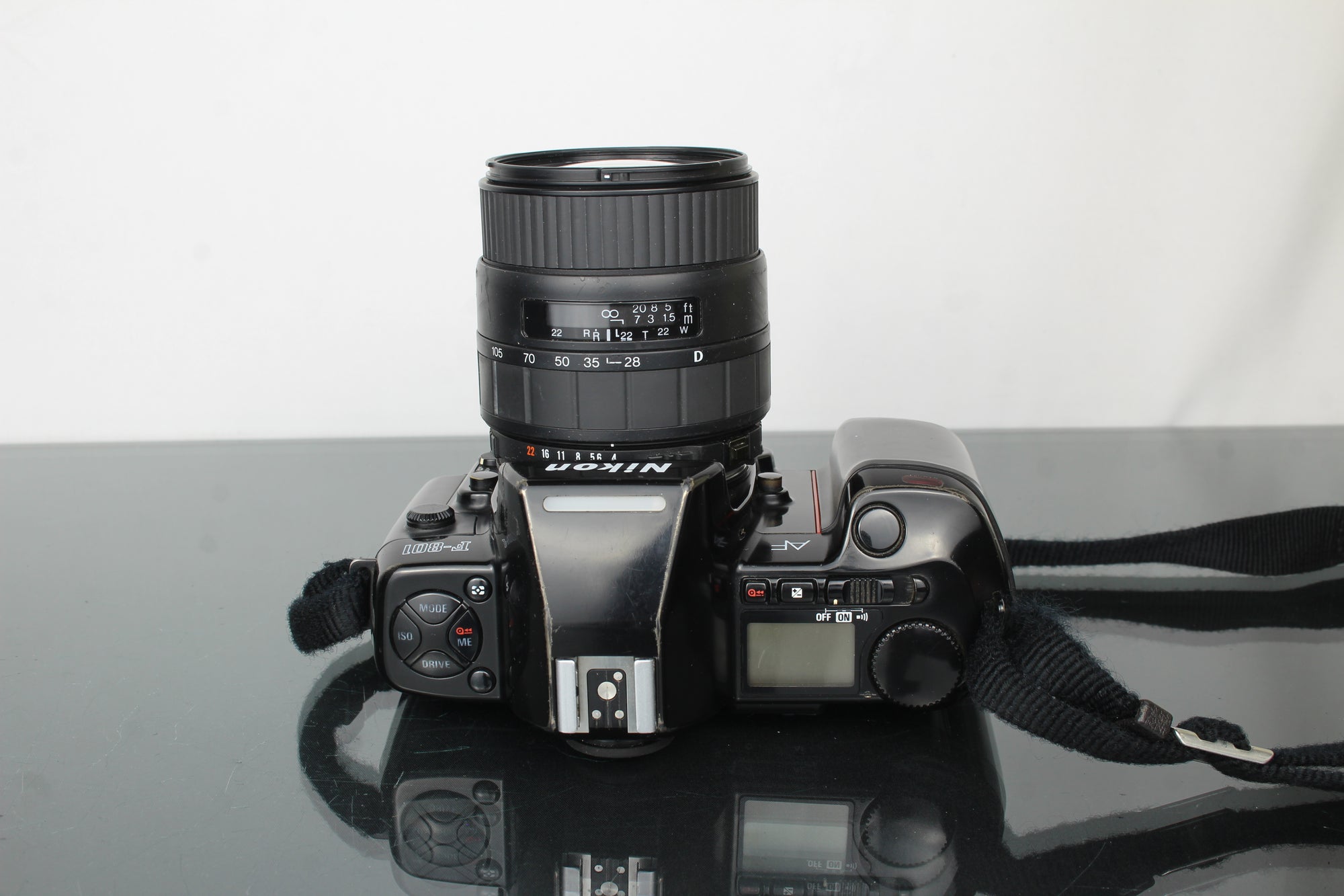 Nikon AF F-801 + Sigma 28-105mm 1:4-5,6 lens (Nikon F mount)