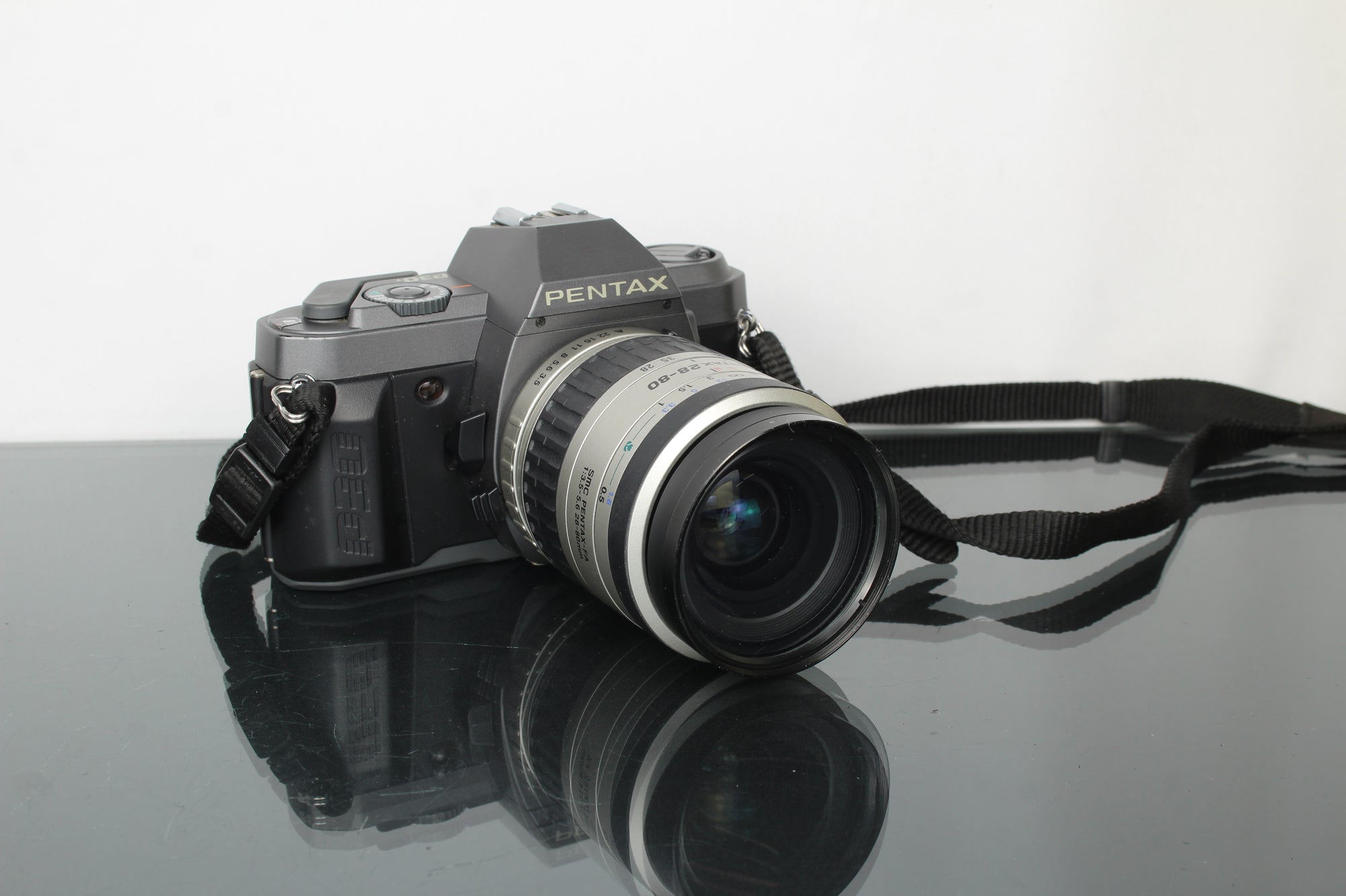 Pentax P30T + SMC Pentax AF 28-80mm 1:3.5-5.6 lens