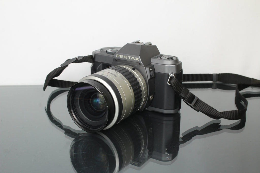 Pentax P30T + SMC Pentax AF 28-80mm 1:3.5-5.6 lens