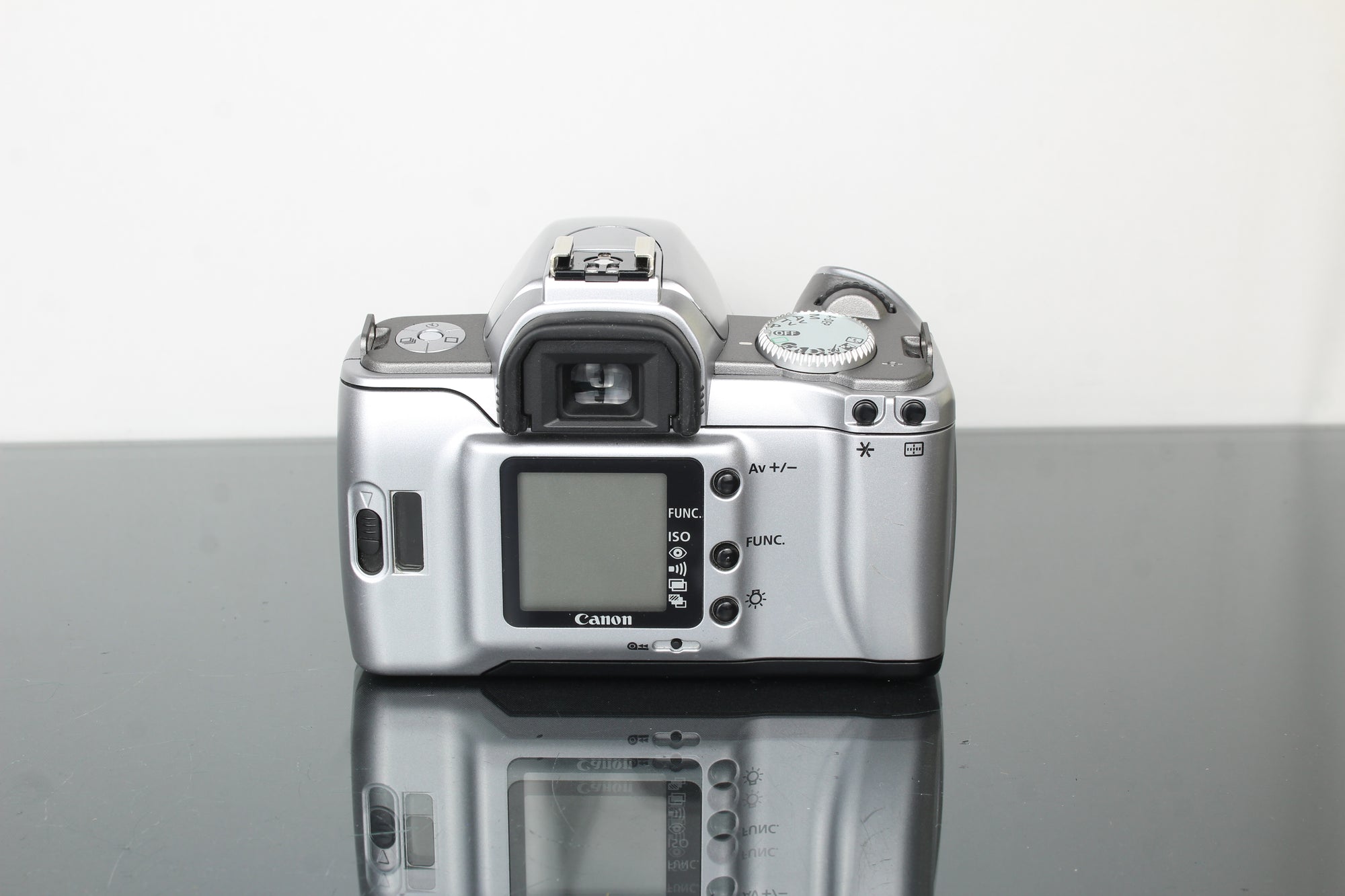 Canon EOS 300V + Canon 28-90mm 1:4-5,6 lens