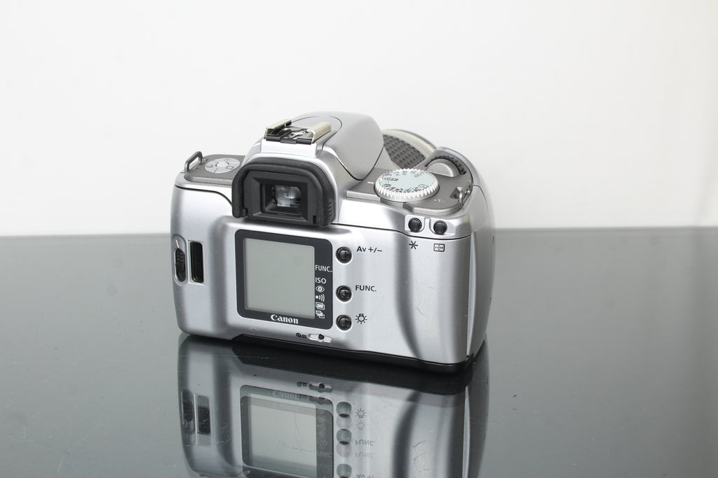 Canon EOS 300V + Canon 28-90mm 1:4-5,6 lens