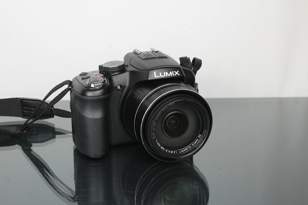 Panasonic Lumix DMC-FZ200