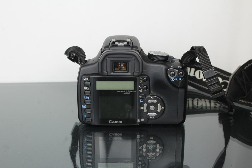 Canon EOS 350D + 18-55mm 1:3.5-5.6 Canon lens