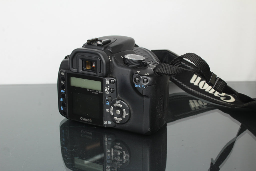 Canon EOS 350D + 18-55mm 1:3.5-5.6 Canon lens