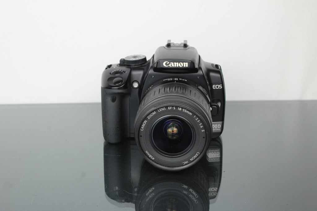 Canon EOS 400D + 18-55mm 1:3.5-5.6 Canon lens