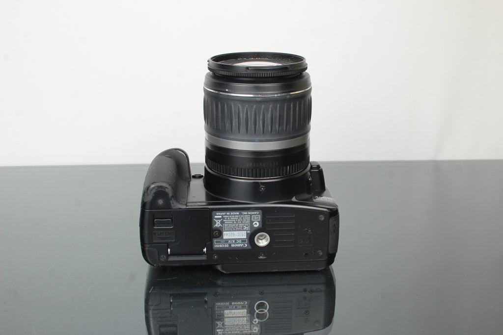 Canon EOS 400D + 18-55mm 1:3.5-5.6 Canon lens