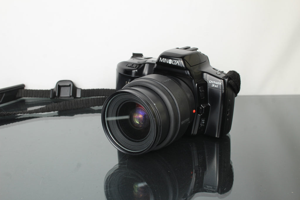 Minolta Dynax 3xi + 24-70mm 1:3.3-5.6 Minolta AF lens
