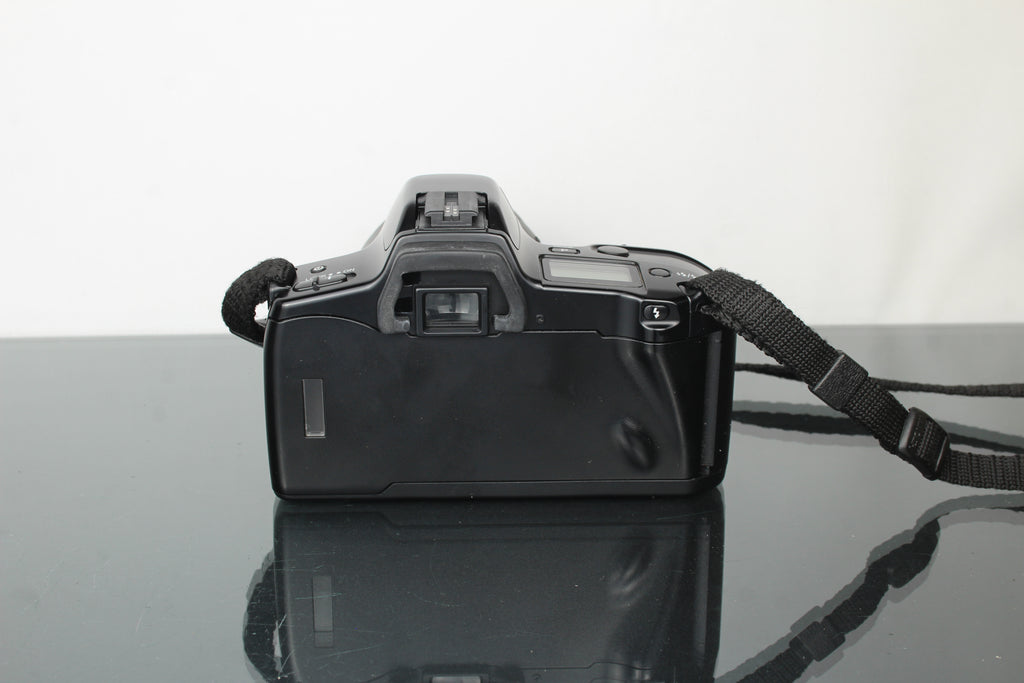 Minolta Dynax 3xi + 24-70mm 1:3.3-5.6 Minolta AF lens