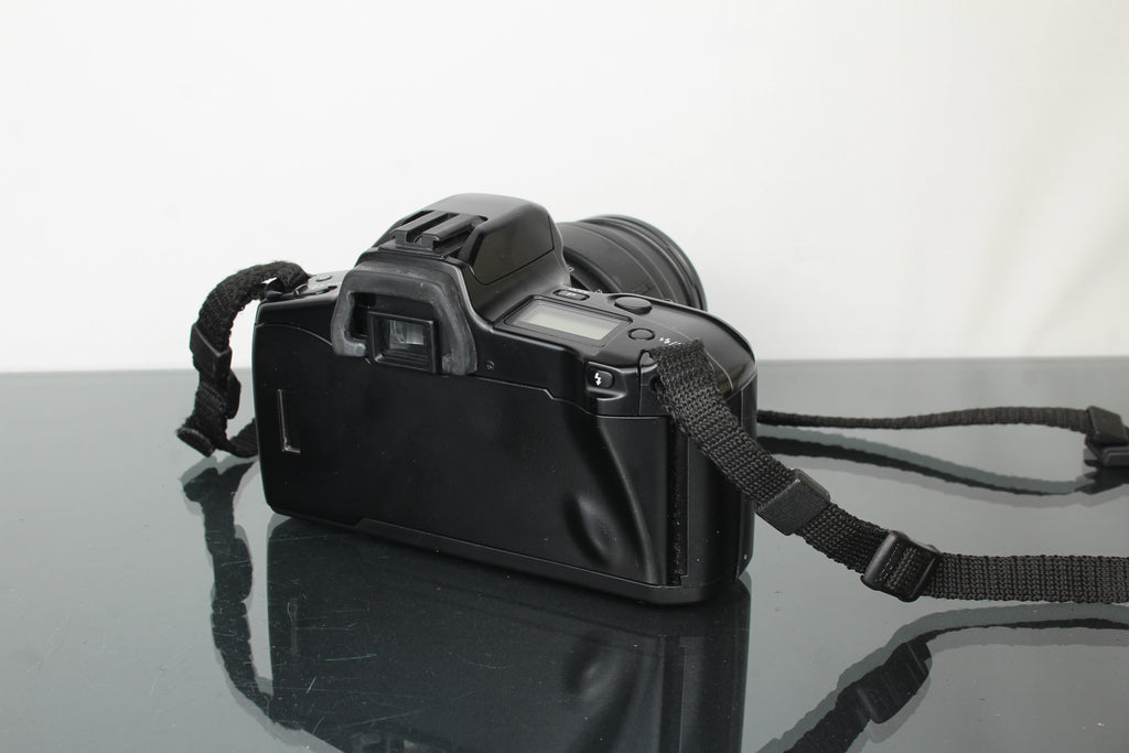 Minolta Dynax 3xi + 24-70mm 1:3.3-5.6 Minolta AF lens