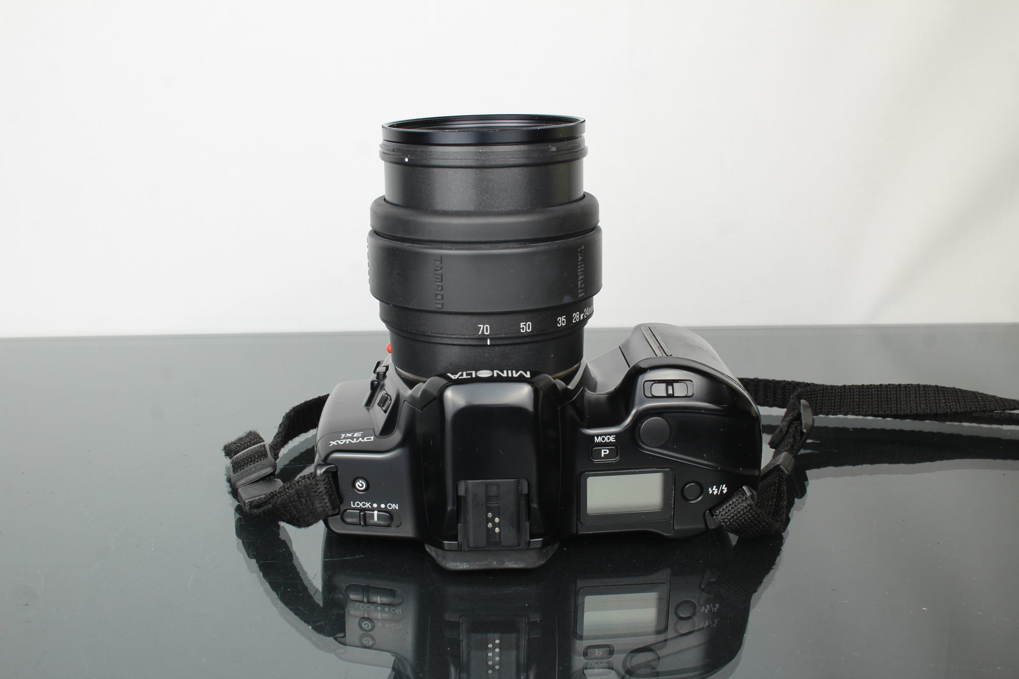 Minolta Dynax 3xi + 24-70mm 1:3.3-5.6 Minolta AF lens