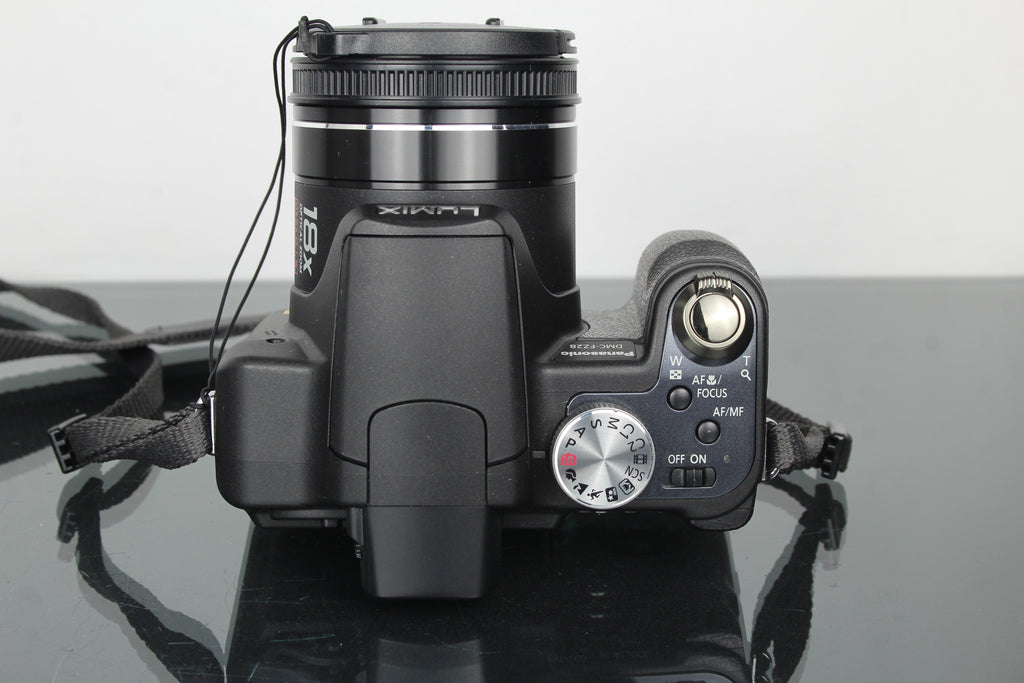 Panasonic Lumix DMC-FZ28