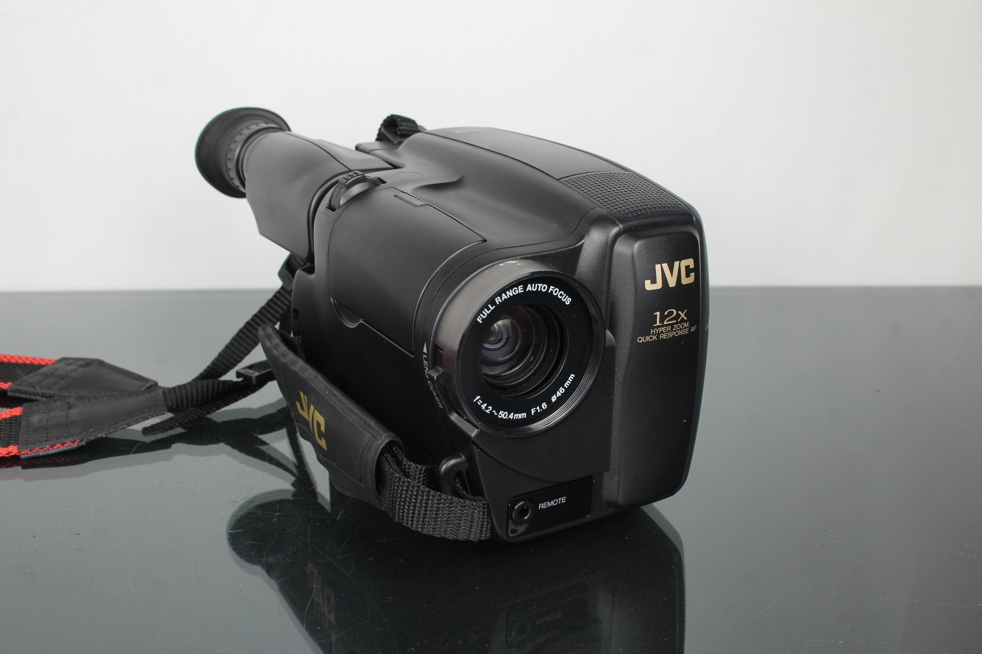 JVC GR-AX210