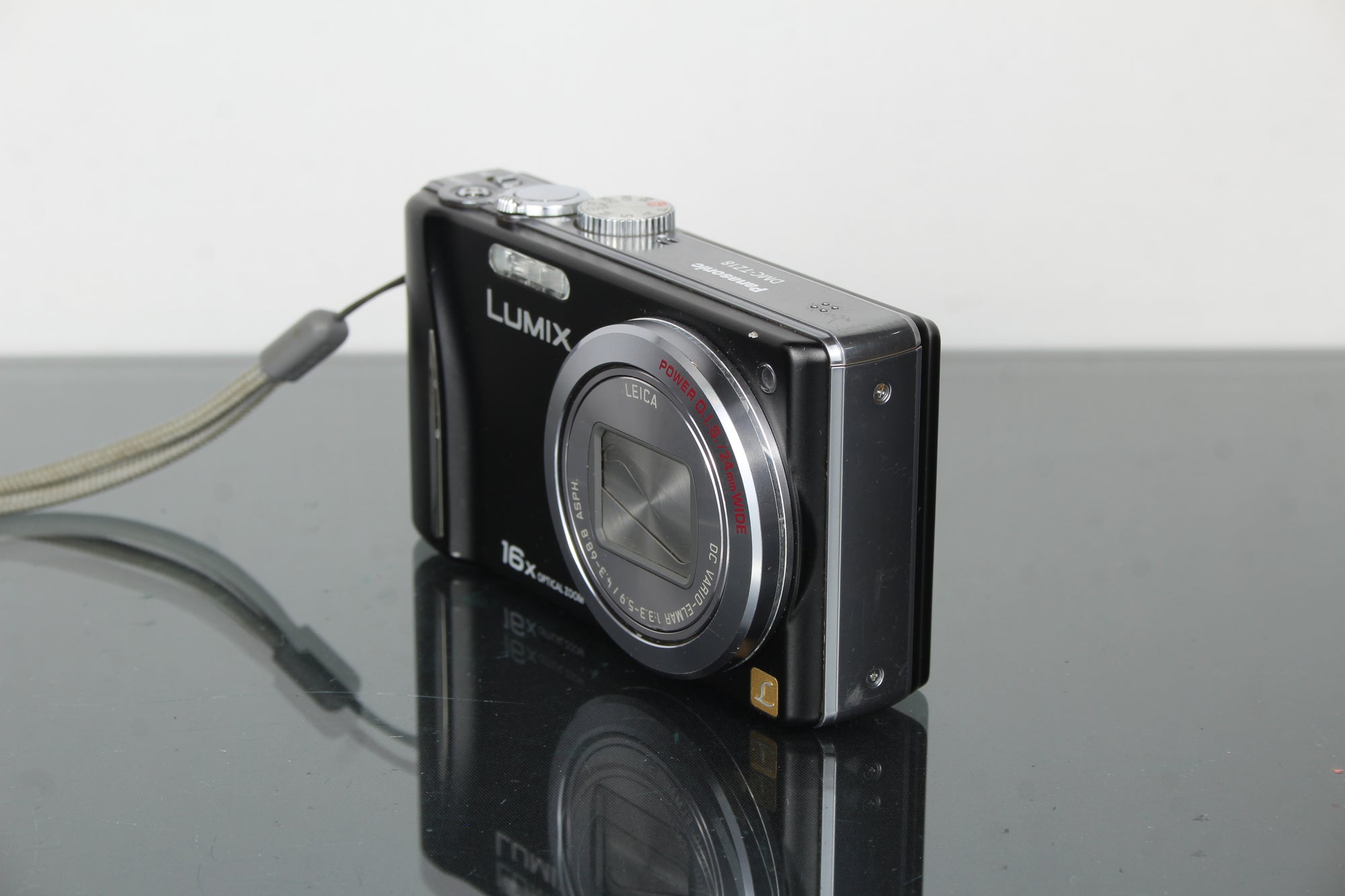 Panasonic Lumix DMC-TZ18
