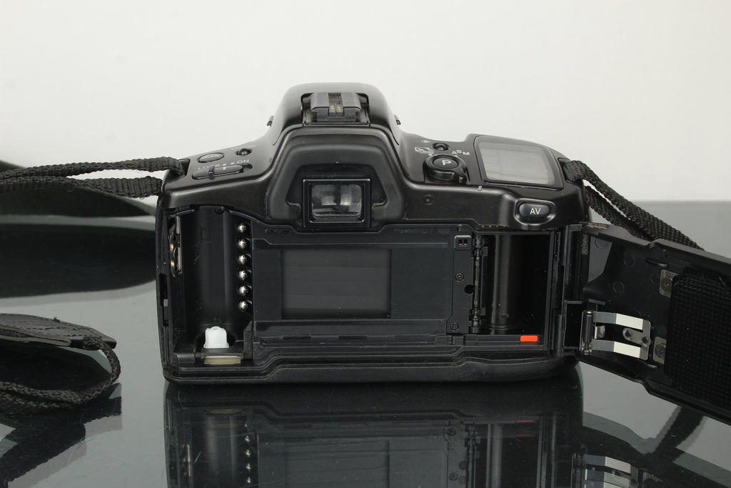 Minolta Dynax 500si + 35-80mm 1:4-5,6 lens