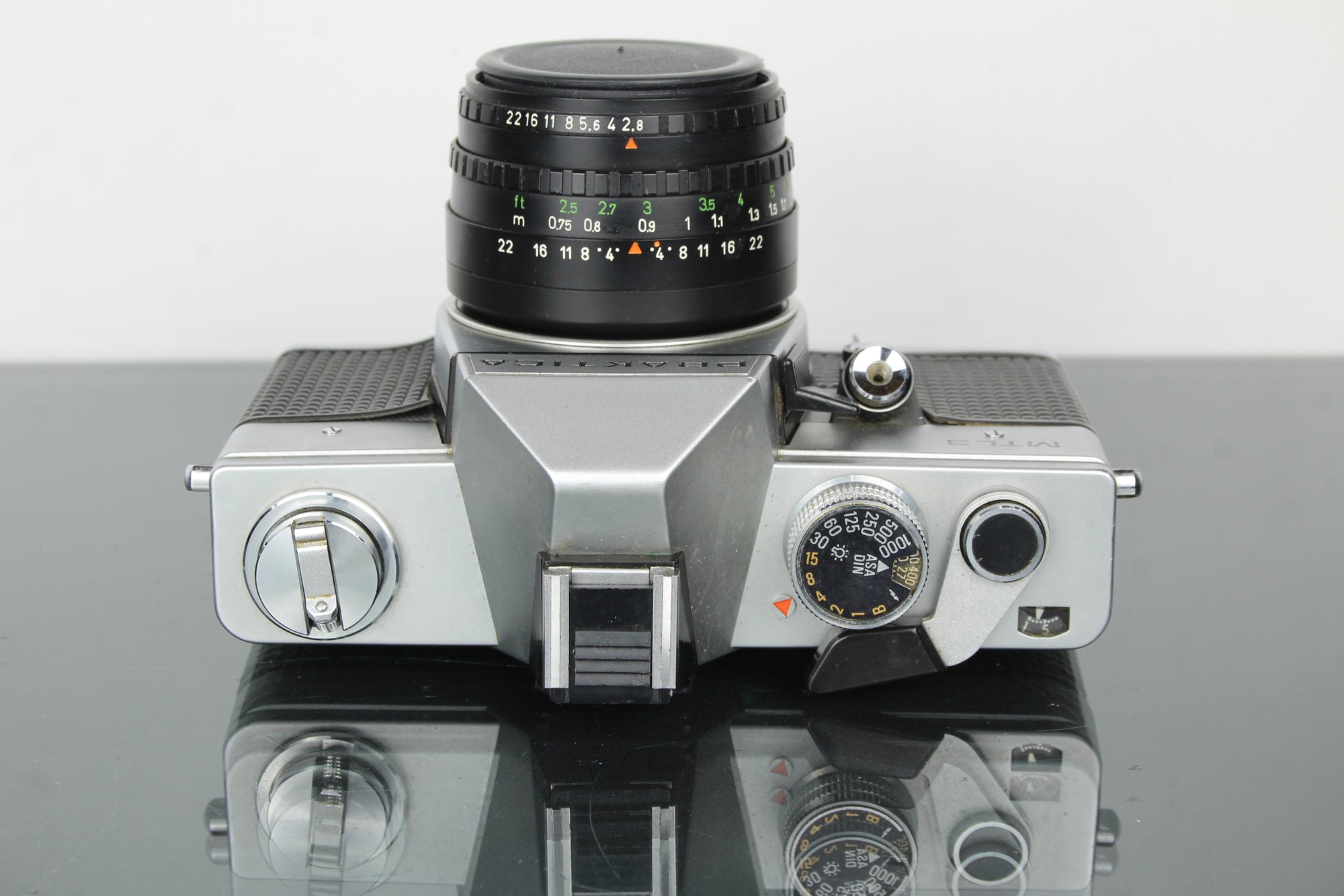 Praktica MTL 3 + Domiplan 50mm f/2.8 M42 lens