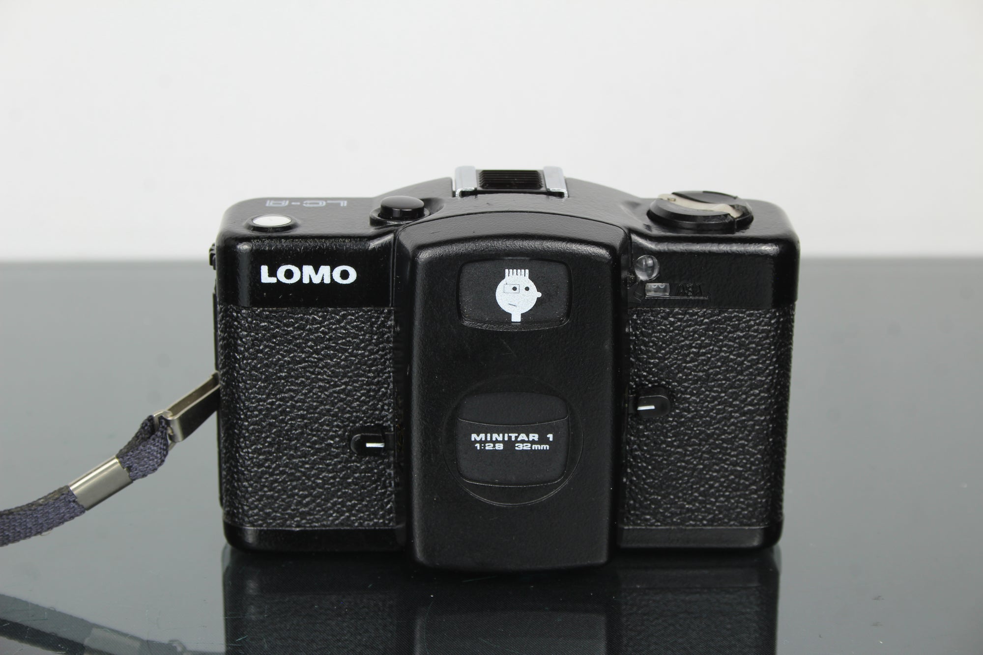 Lomo Minitar 1