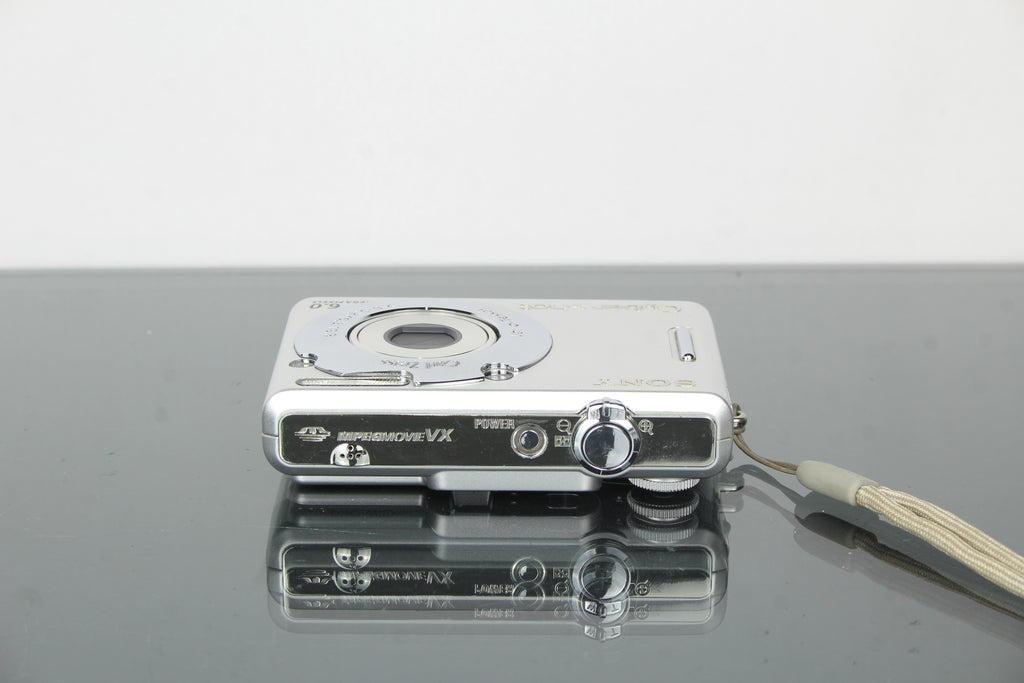 Sony Cyber-Shot DSC-W30