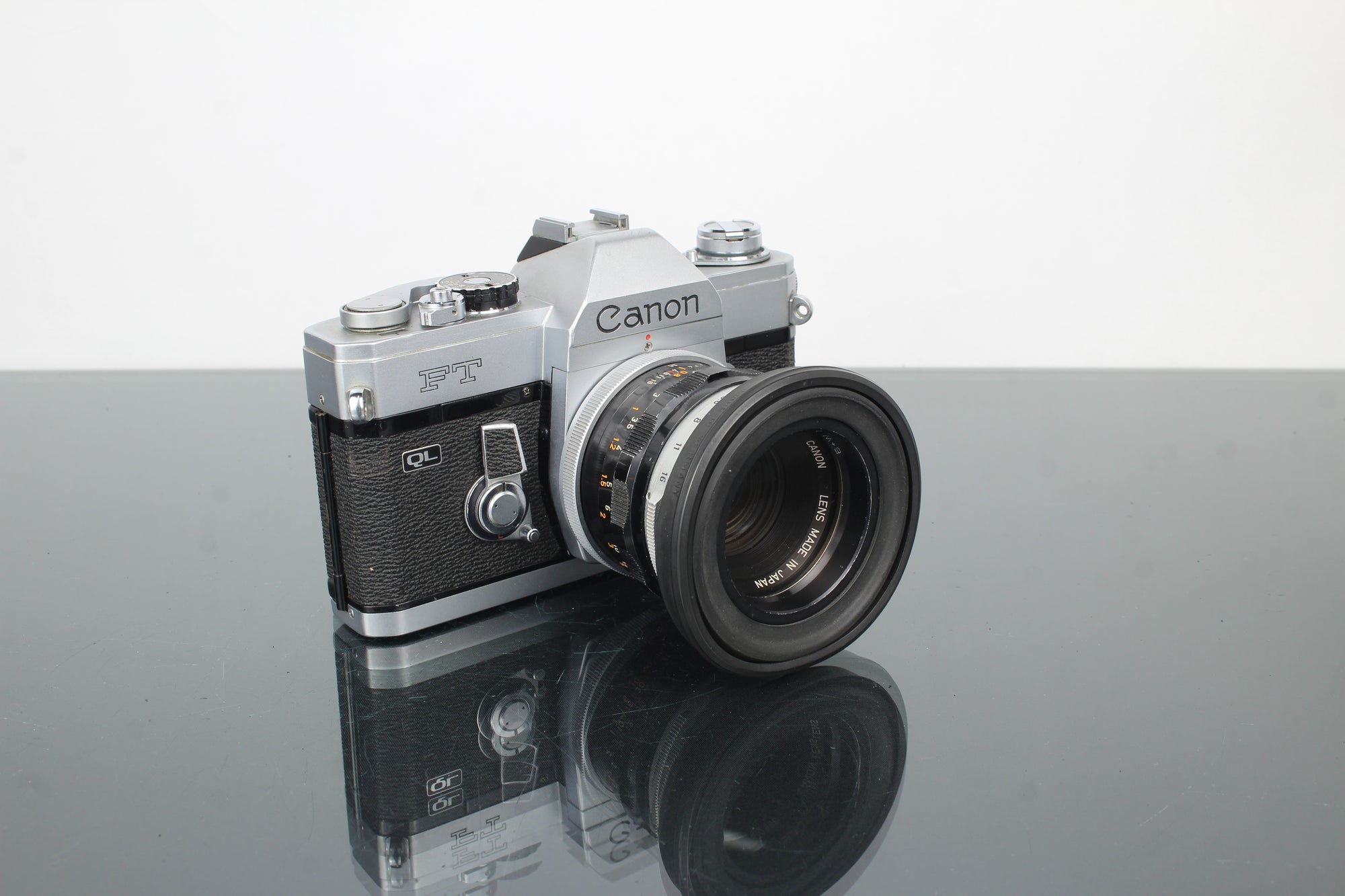 Canon FT QL + Canon FL 50mm 1:1.8 lens