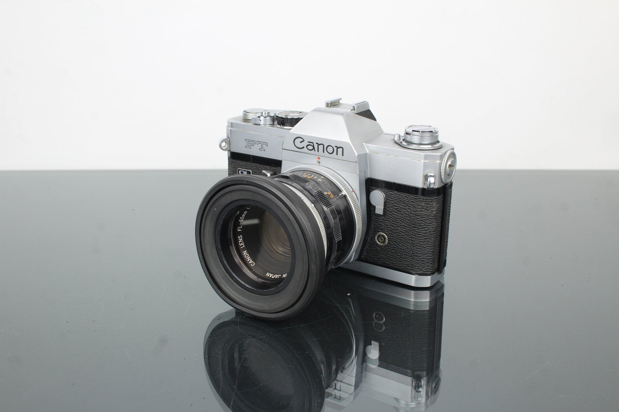 Canon FT QL + Canon FL 50mm 1:1.8 lens
