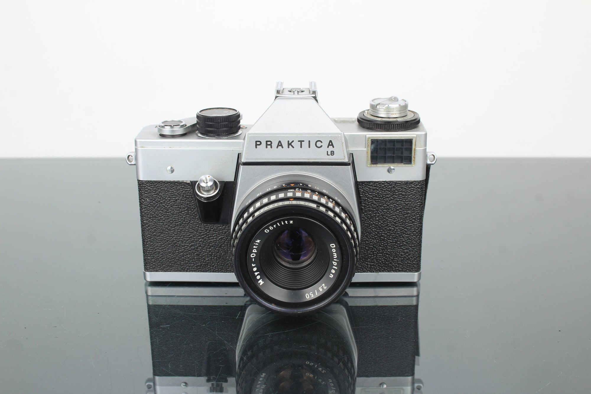 Praktica LB + Domiplan 50mm f/2.8 M42 lens