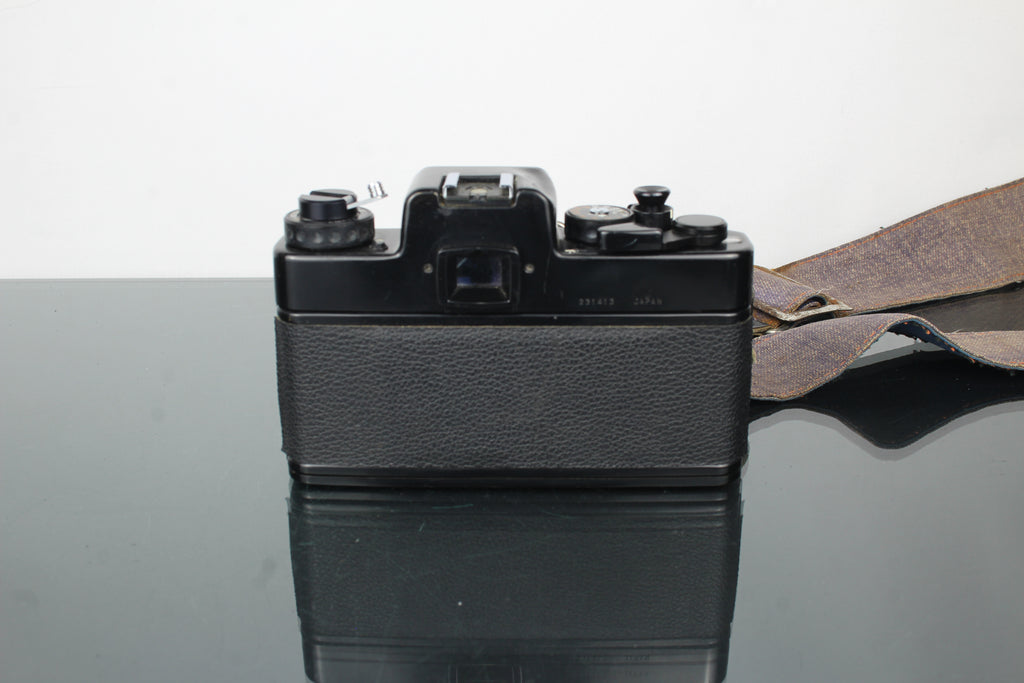 Revueflex 3003 + Revuenon 55mm 1.4 lens