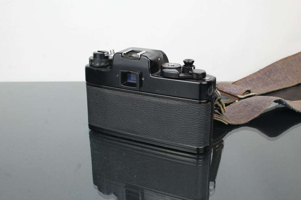 Revueflex 3003 + Revuenon 55mm 1.4 lens