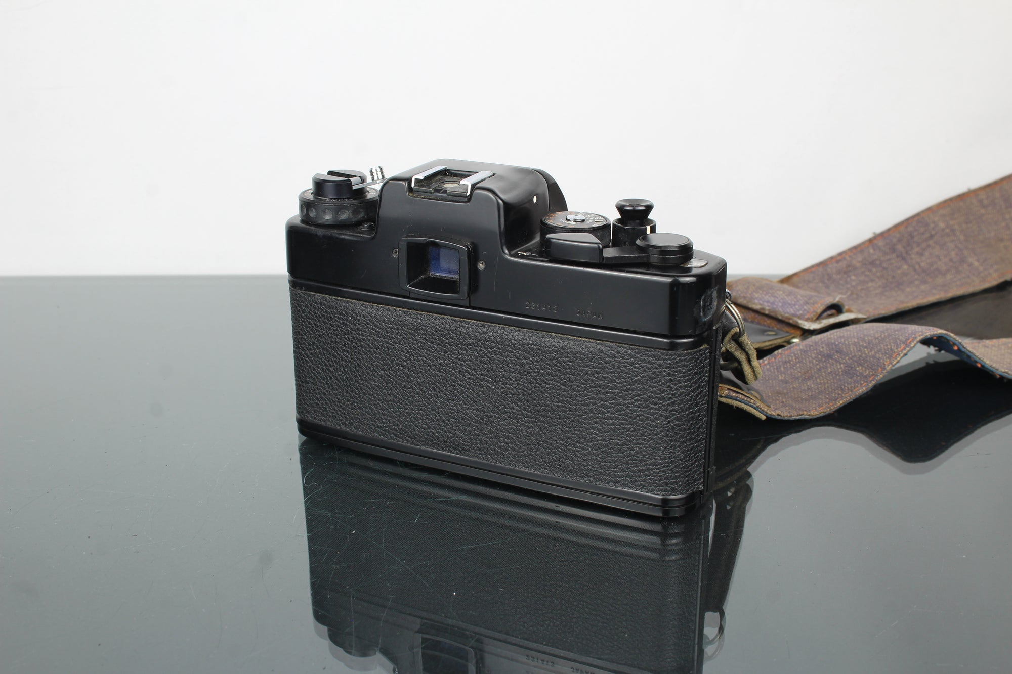 Revueflex 3003 + Revuenon 55mm 1.4 lens