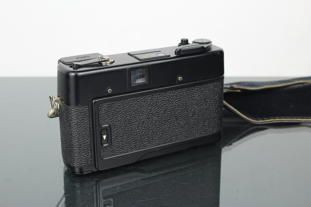 Yashica MF-1