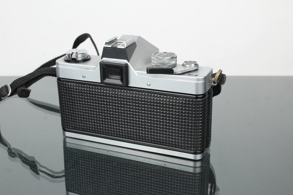 Praktica MTL3 + Pentacon auto 50mm 1.8 M42 lens