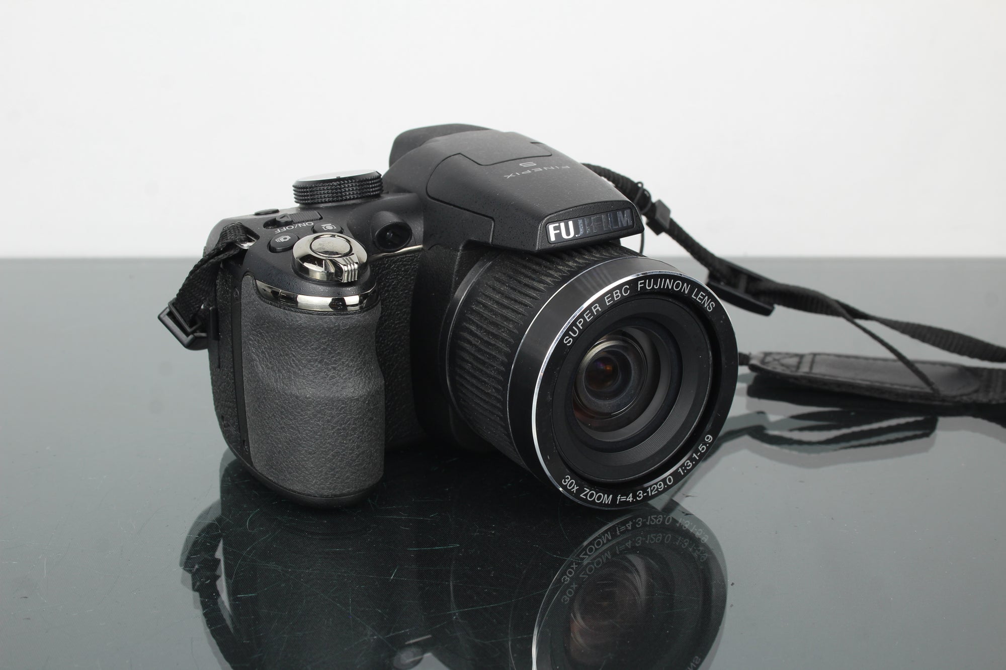 Fujifilm FinePix S4000