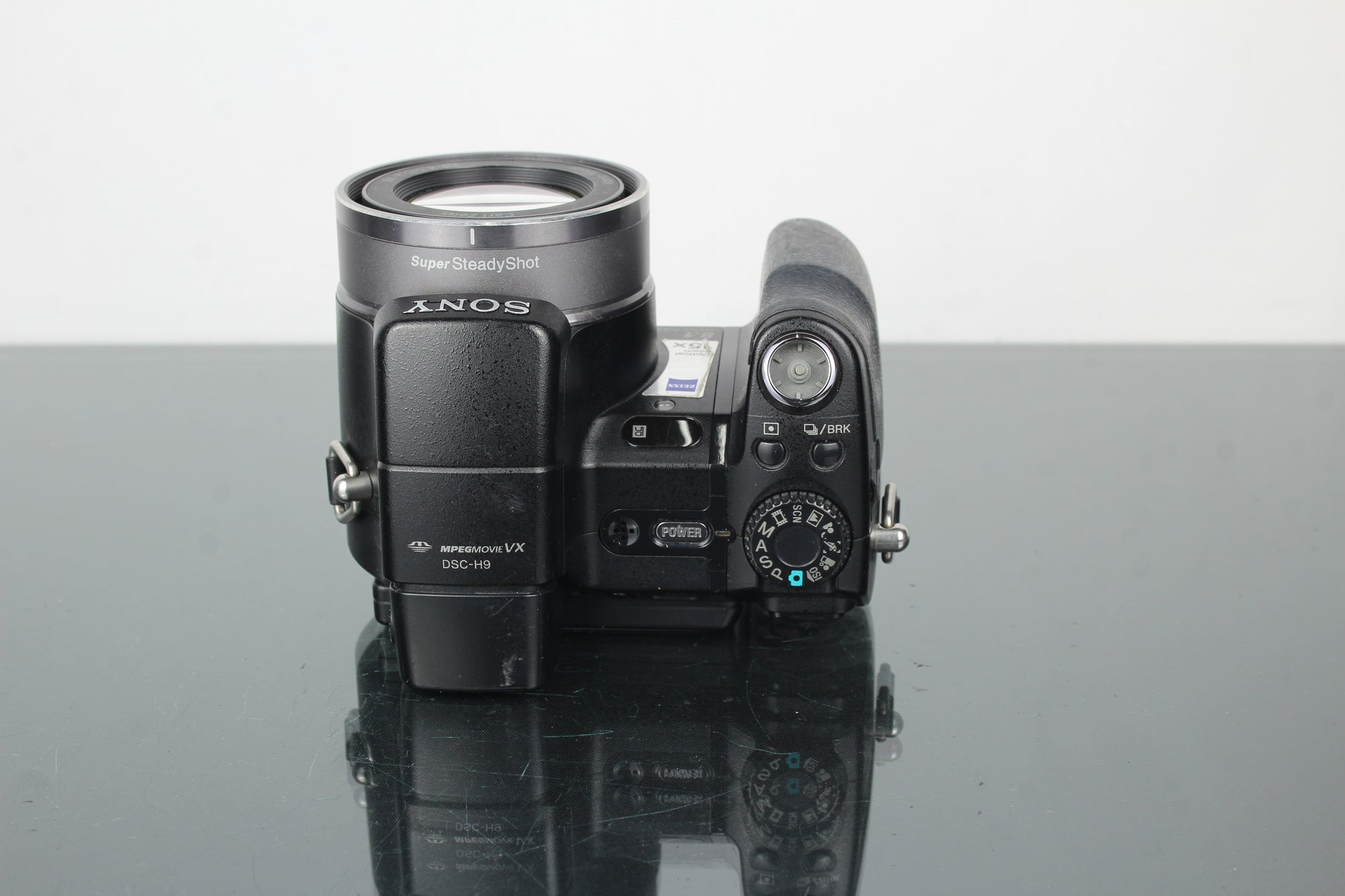 Sony Cyber-shot DSC-H9