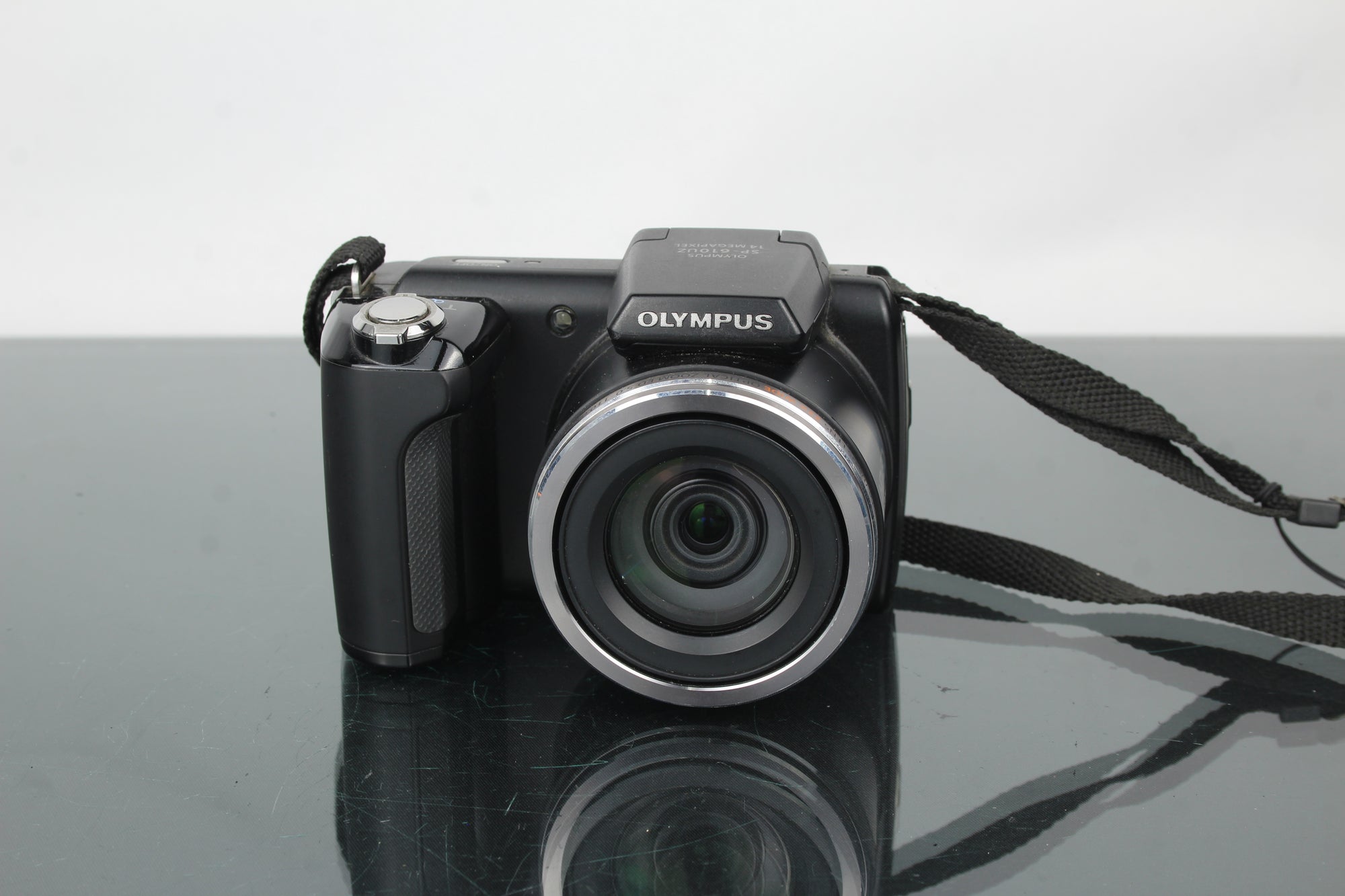 Olympus SP-610UZ