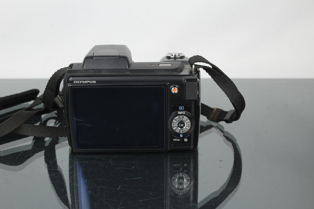 Olympus SP-610UZ