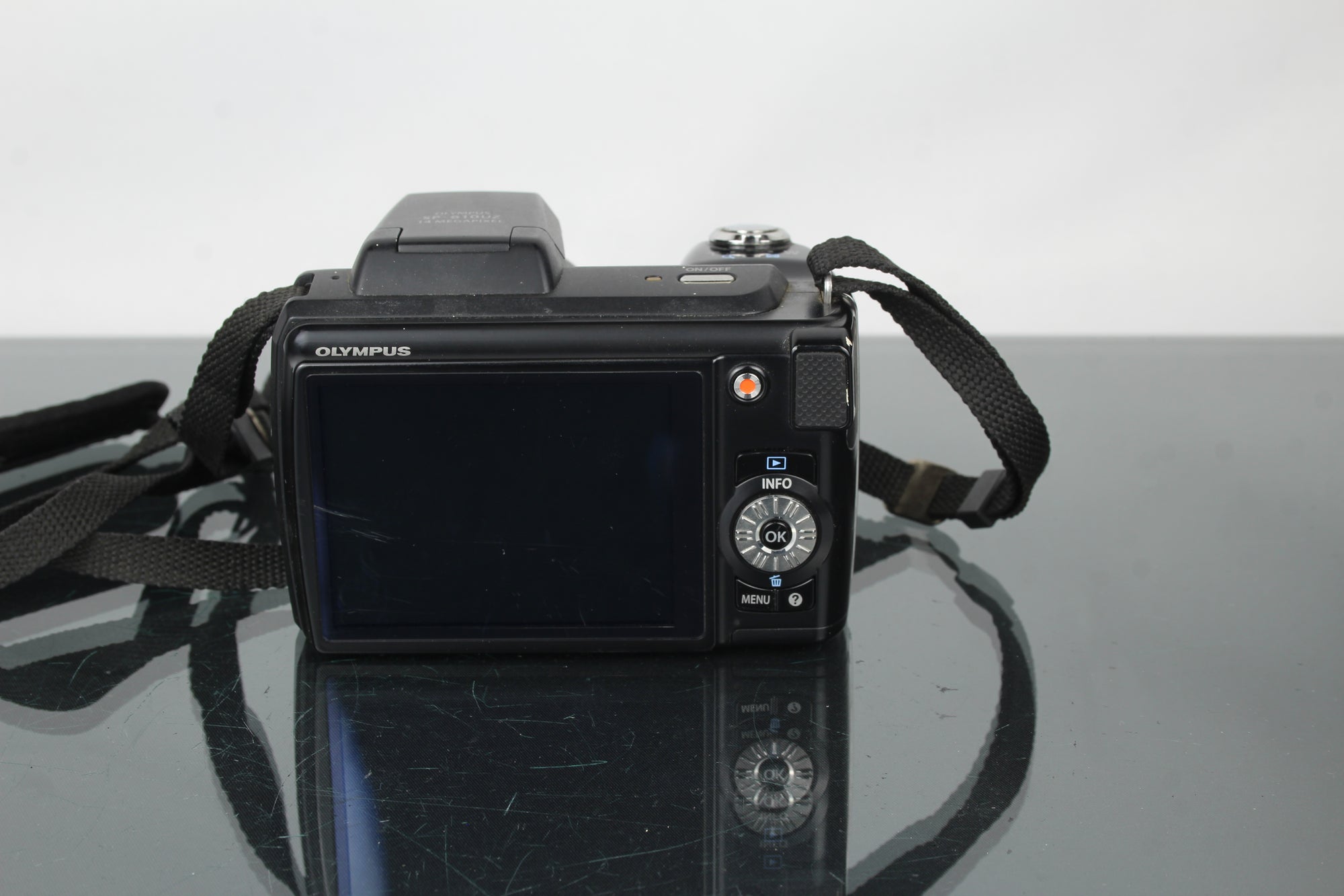 Olympus SP-610UZ
