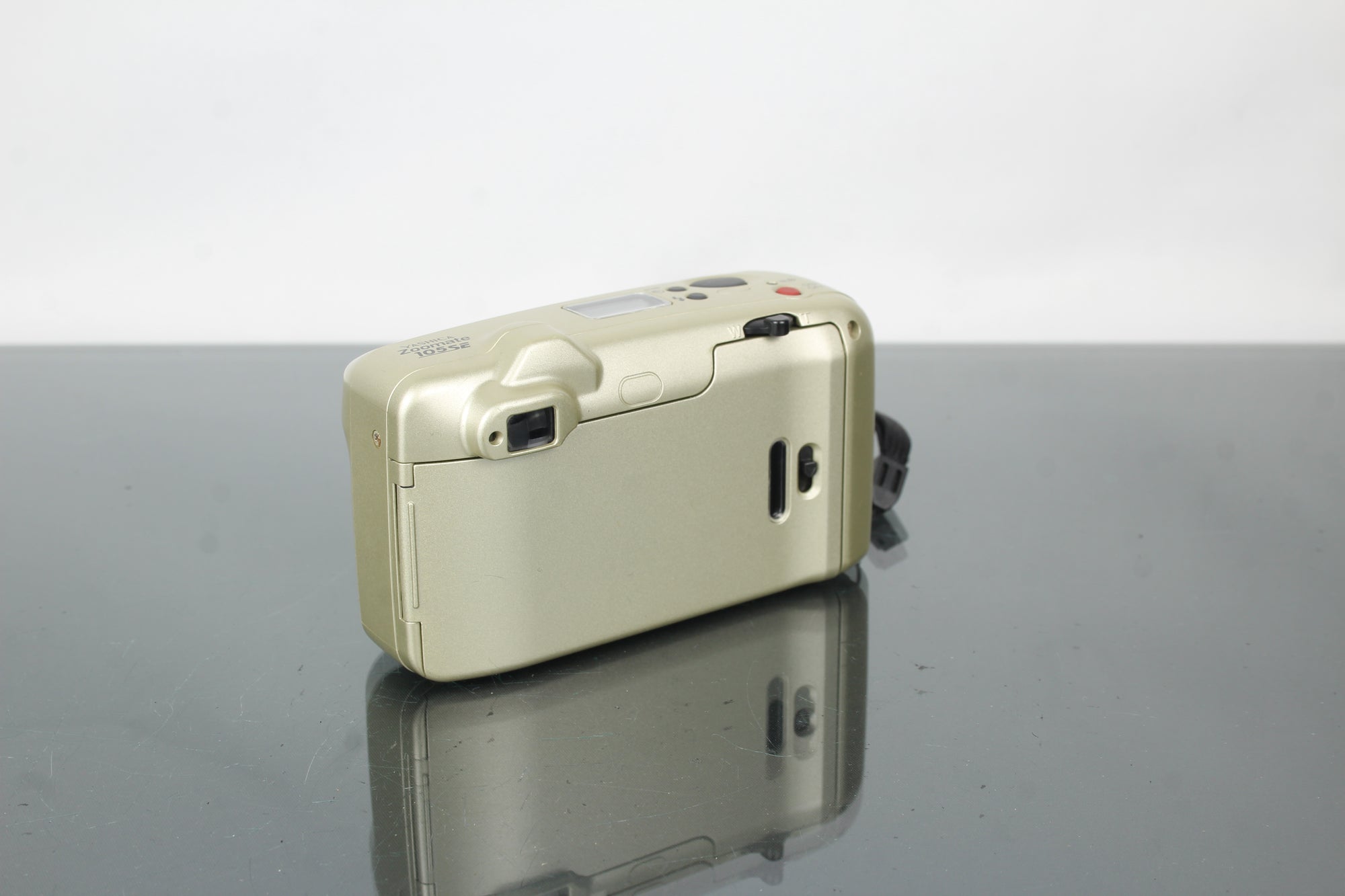 Yashica Zoomate 105SE