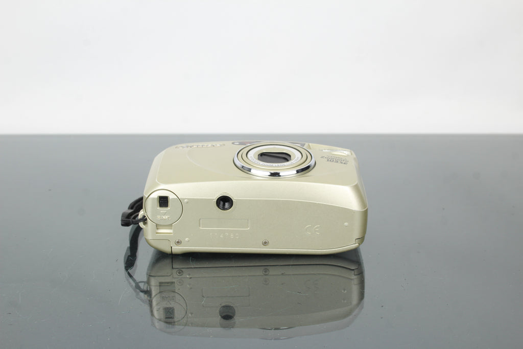 Yashica Zoomate 105SE